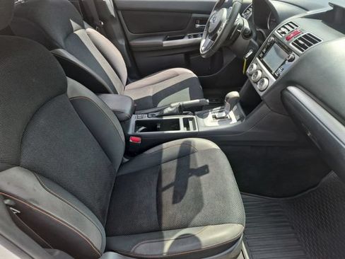 Used 2017 Subaru Crosstrek 2.0i Premium w/ Moonroof Package AWD/4WD image 24