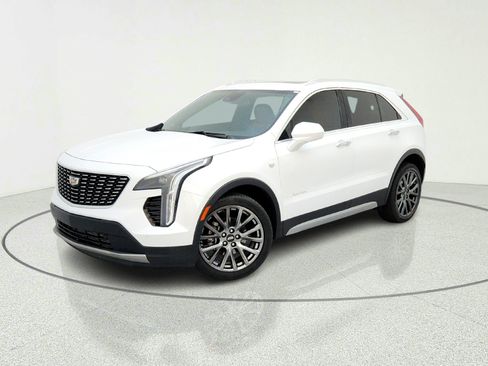 Used 2019 Cadillac XT4 Premium Luxury FWD image 1