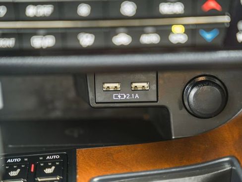 Used 2021 Lexus RX 350L FWD w/ Premium Package image 24