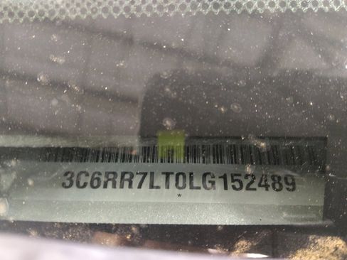 Used 2020 RAM 1500 Classic SLT w/ Luxury Group image 33