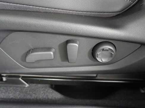 New 2026 Subaru Outback Touring image 11