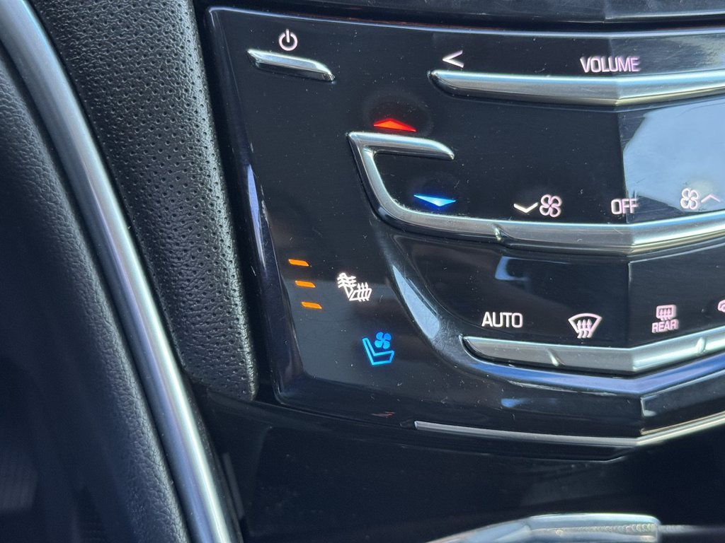 Used 2018 Cadillac XTS Luxury AWD/4WD image 23