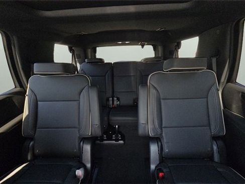 Used 2025 GMC Yukon Elevation w/ LPO, Floor Liner Package image 12