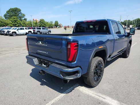 New 2026 GMC Sierra 2500 Denali Ultimate AWD/4WD image 3