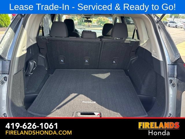 Used 2025 Nissan Rogue S FWD image 26