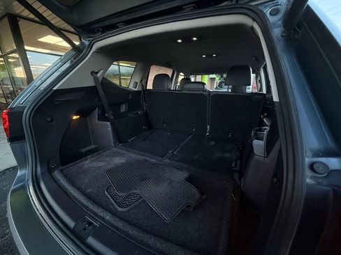 Used 2023 Volkswagen Atlas SE AWD/4WD image 24
