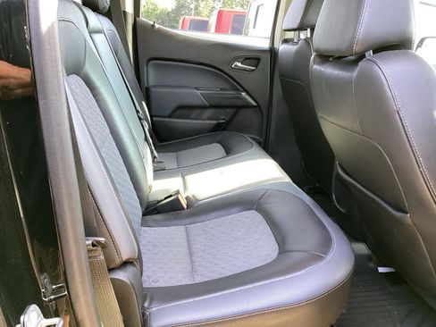 Used 2016 Chevrolet Colorado Z71 AWD/4WD image 4