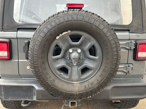 Used 2020 Jeep Wrangler Unlimited Sport image 24