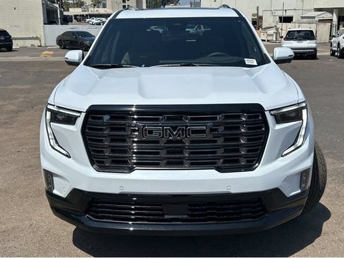 New 2026 GMC Acadia Denali Ultimate w/ LPO, Floor Liner Package AWD/4WD image 2