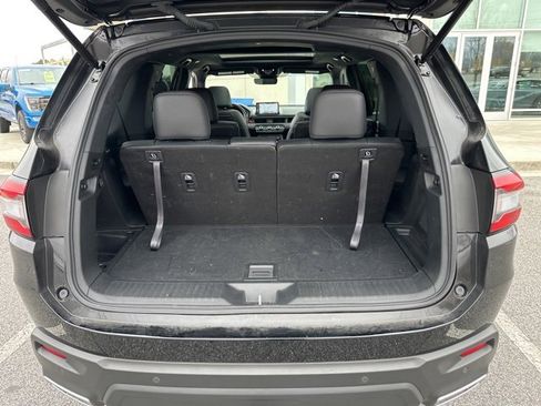 Certified 2025 Honda Pilot Black Edition image 6