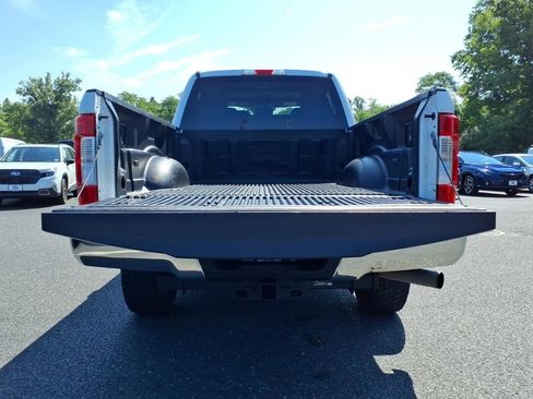 Used 2019 Ford F250 XLT w/ Snow Plow Prep Package AWD/4WD image 15