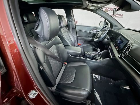 Used 2025 Kia Sportage X-Line w/ Premium Package AWD/4WD image 33