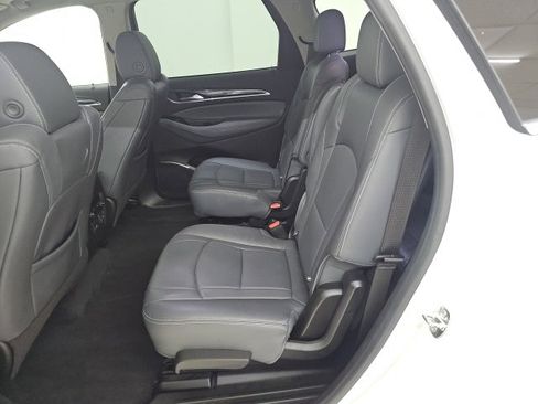 Used 2020 Buick Enclave Essence w/ Sound and Sites Package image 4