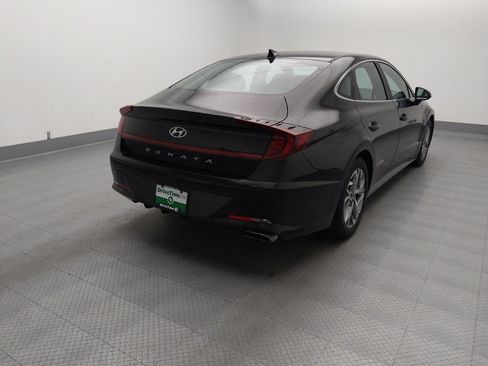 Used 2022 Hyundai Sonata SEL w/ Preferred Accessory Package FWD image 7