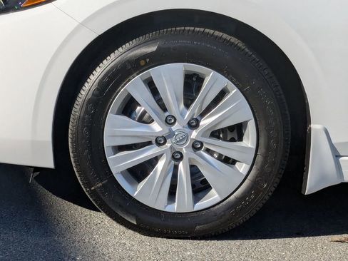 New 2025 Nissan Sentra S image 9