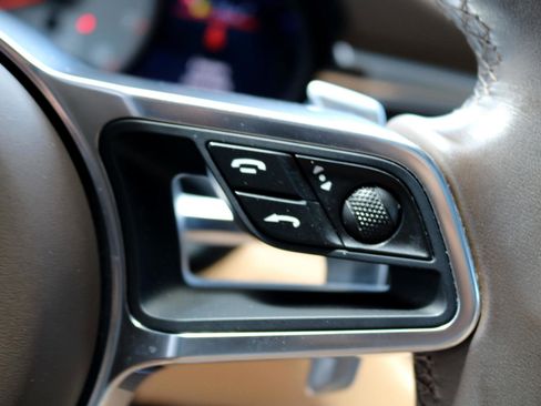 Used 2017 Porsche Macan S image 40