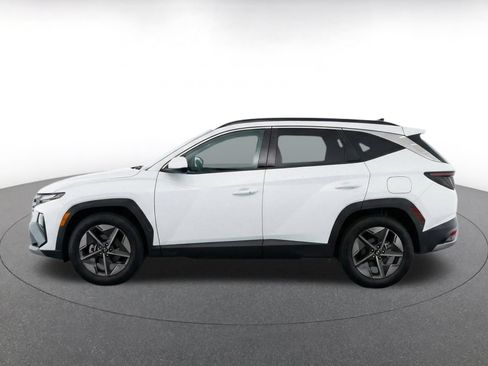 Used 2025 Hyundai Tucson SEL FWD image 4