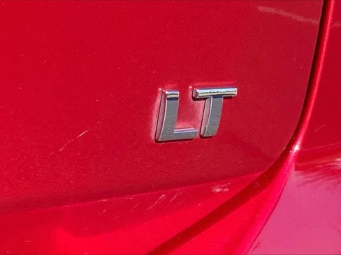 Used 2021 Chevrolet Equinox LT image 9