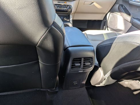 Certified 2022 Ford Escape SEL AWD/4WD image 31