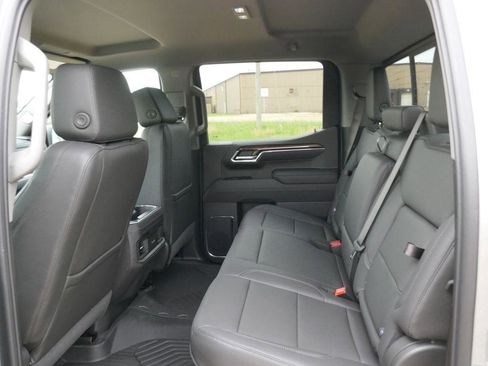 New 2026 Chevrolet Silverado 1500 LT Trail Boss w/ Convenience Package II AWD/4WD image 15