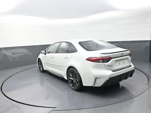 Used 2026 Toyota Corolla XSE FWD image 51