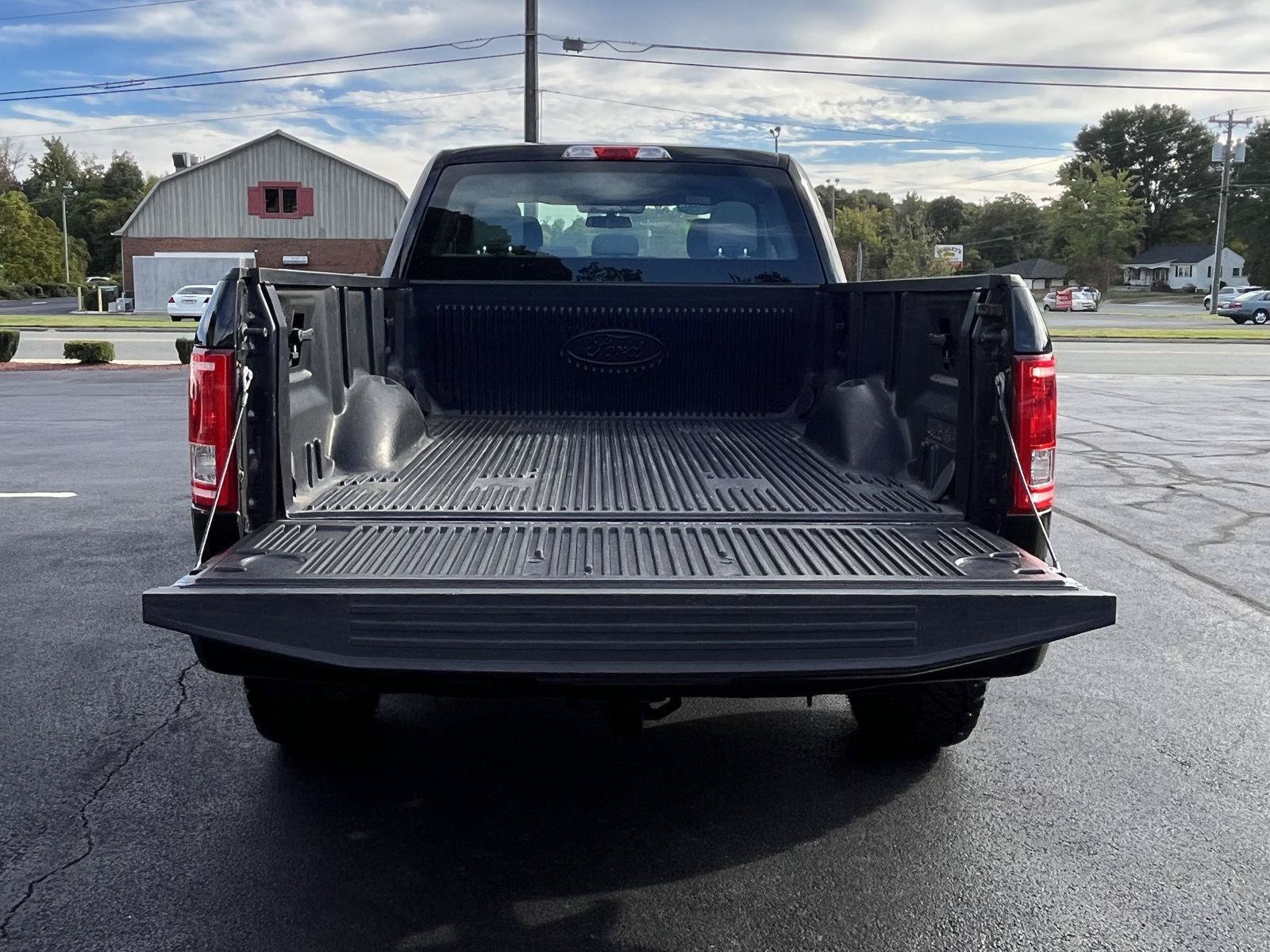 Used 2015 Ford F150 XL w/ Equipment Group 101A Mid AWD/4WD image 20