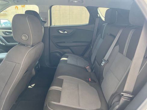 Used 2025 Chevrolet Blazer LT image 27