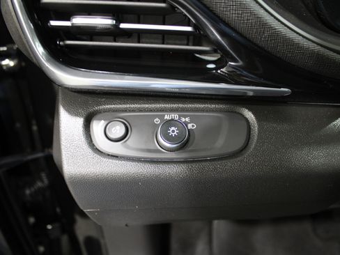 Used 2024 Buick Envista Sport Touring w/ Convenience I Package image 9