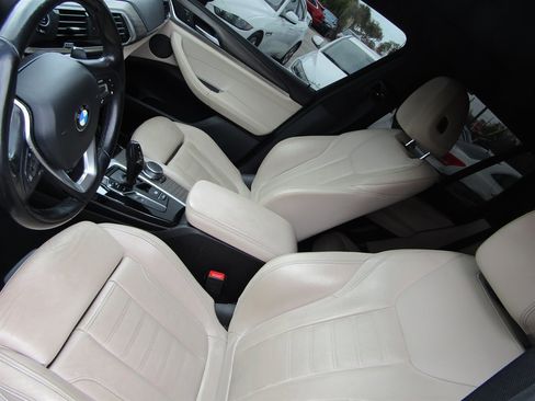 Used 2018 BMW X3 xDrive30i w/ Premium Package image 9