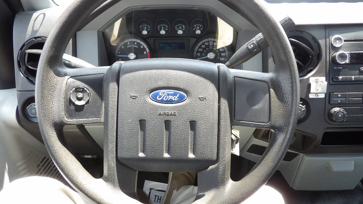 Used 2015 Ford F250 XL AWD/4WD image 10