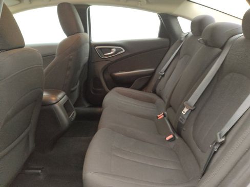 Used 2015 Chrysler 200 Limited w/ Convenience Group FWD image 18