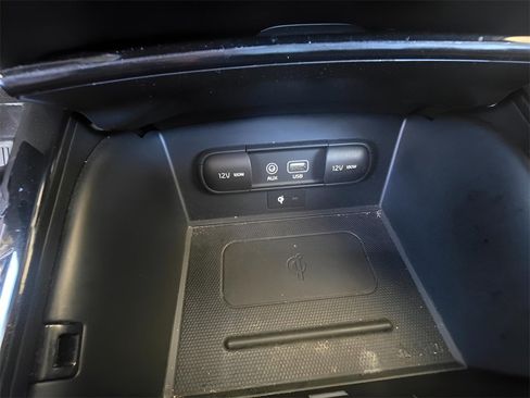 Used 2019 Kia Sorento SX image 70