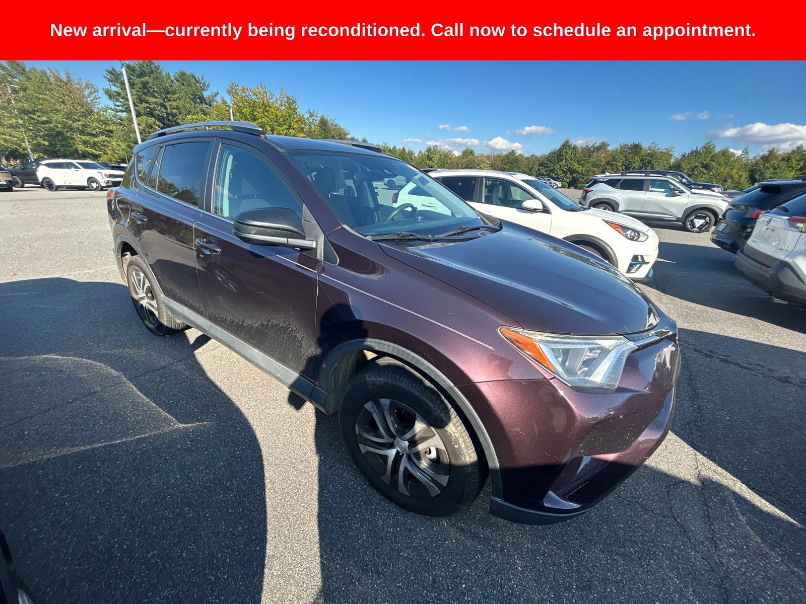 Used 2018 Toyota RAV4 LE AWD/4WD image 13