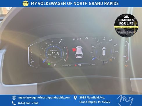 Used 2023 Volkswagen Atlas Cross Sport SEL R-Line image 19