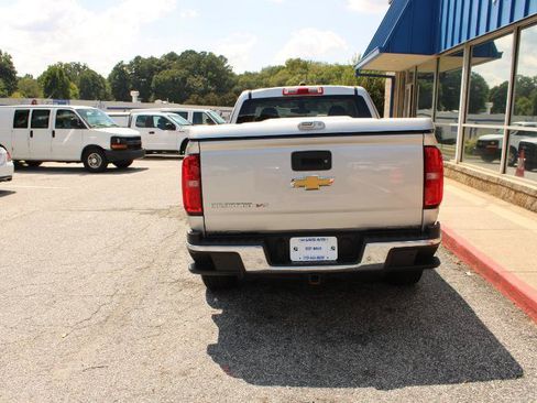 Used 2020 Chevrolet Colorado W/T w/ WT Convenience Package RWD image 5
