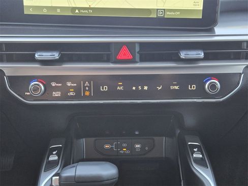New 2026 Kia Sorento EX image 14