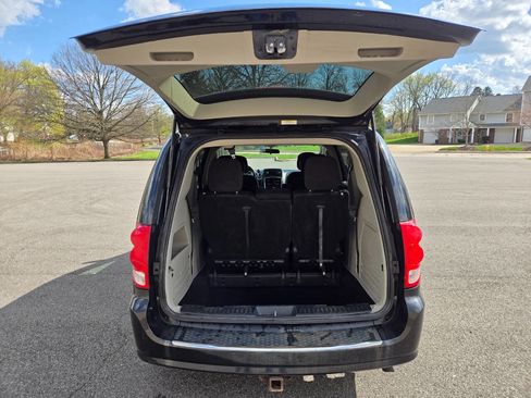 Used 2012 Dodge Grand Caravan Crew image 34