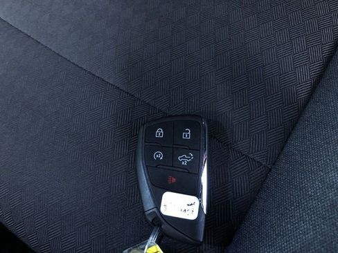 Used 2022 Chevrolet Silverado 1500 LT image 27