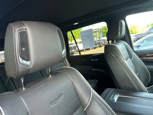 Used 2021 Cadillac Escalade Premium Luxury w/ Driver Assist Tech Package AWD/4WD image 20