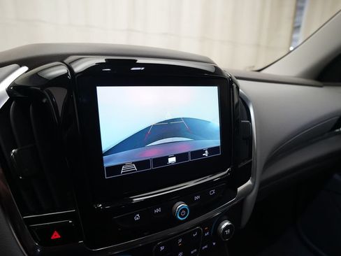 Used 2021 Chevrolet Traverse LT w/ LPO, Floor Liner Package AWD/4WD image 21