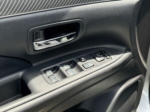 Used 2019 Mitsubishi Outlander SEL FWD image 19