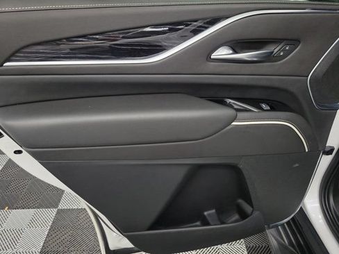 Used 2021 Cadillac Escalade Sport RWD image 19