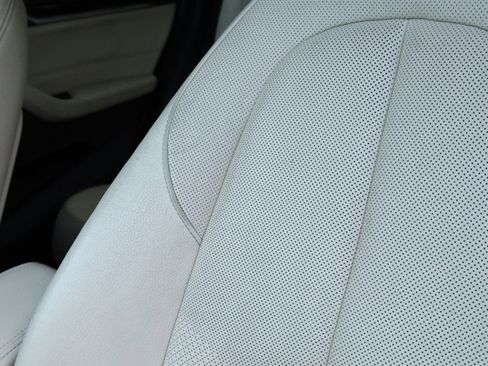 Used 2017 BMW X1 xDrive28i w/ Premium Package image 41