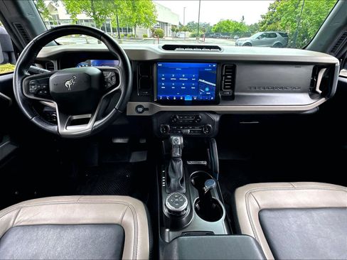 Used 2022 Ford Bronco Wildtrak AWD/4WD image 18