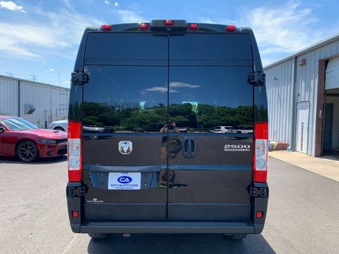 Used 2023 RAM ProMaster 2500 FWD image 5