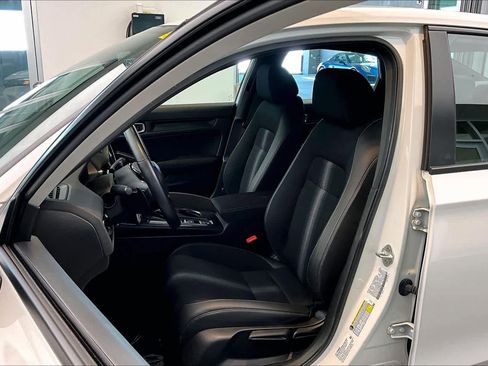 Used 2023 Honda Civic Sport image 8