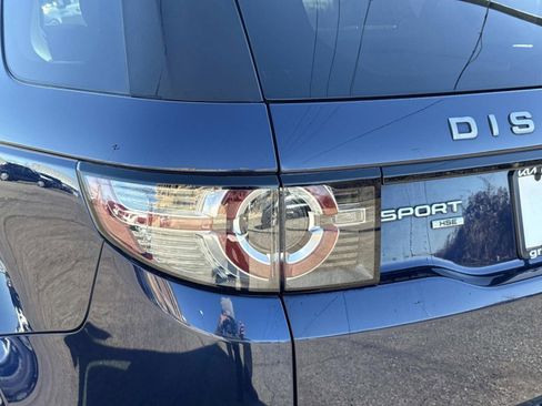 Used 2017 Land Rover Discovery Sport HSE image 35