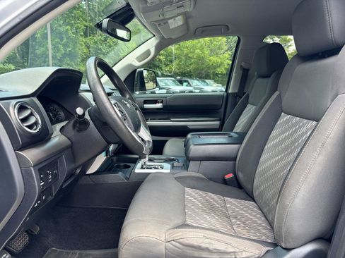 Used 2018 Toyota Tundra SR5 w/ SR5 Upgrade Package RWD image 14