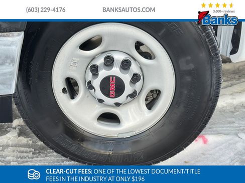 New 2026 GMC Savana 3500 w/ Driver Convenience Package image 4