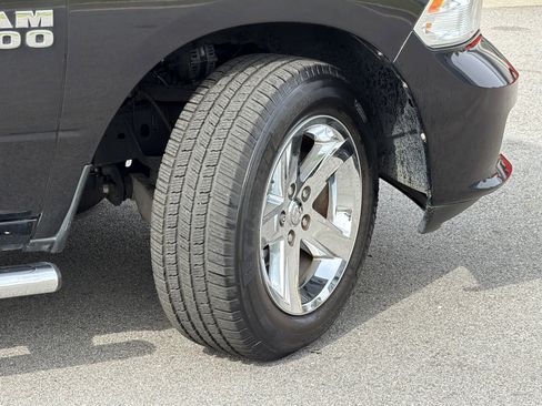 Used 2015 RAM 1500 Express RWD image 5